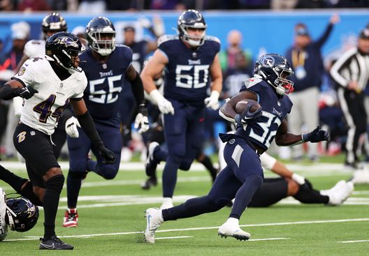 (Photo by Ryan Pierse/Getty Images) NFL, Las Vegas-Tennessee: dove vederla in diretta TV e streaming LIVE- immagine 2