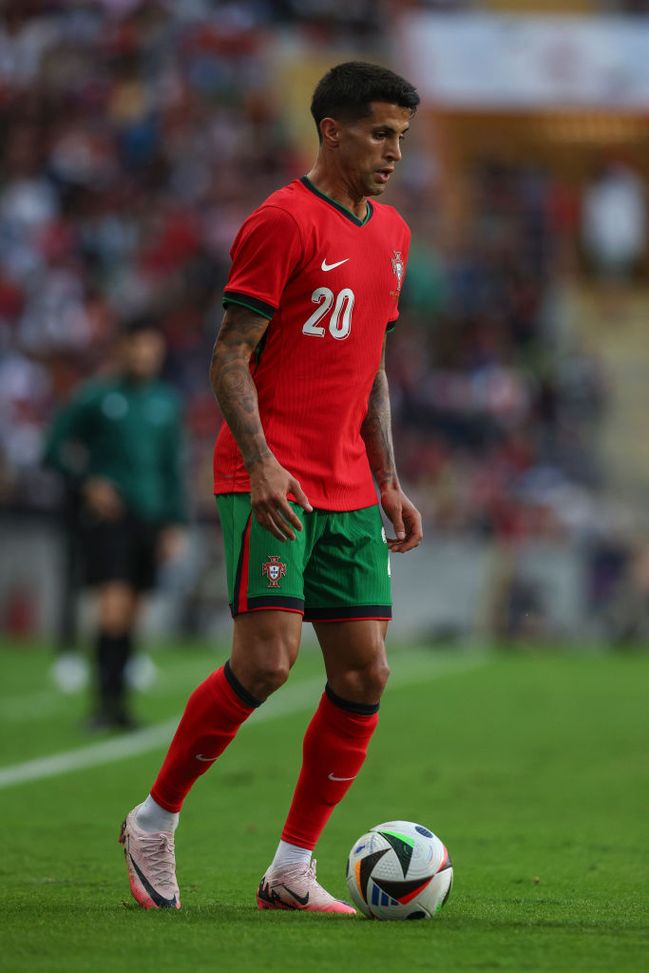 João Cancelo: “Mercato? Penso solo a entrare nella storia col Portogallo”- immagine 2