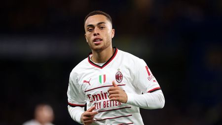 Sergiño Dest: "Il Milan per me è stato un grosso errore" (Foto di Catherine Ivill/Getty Images) Sergiño Dest: 'Il Milan per me è stato un grosso errore'