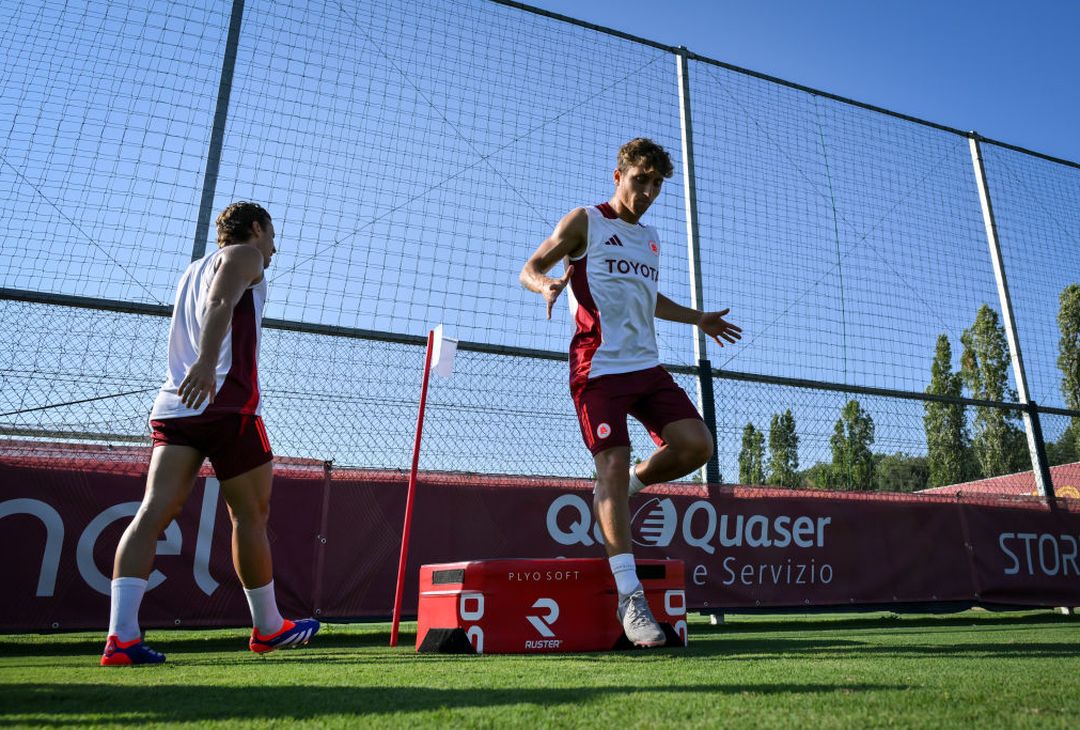 Roma, secondo giorno di allenamenti a Trigoria – FOTO GALLERY - immagine 30