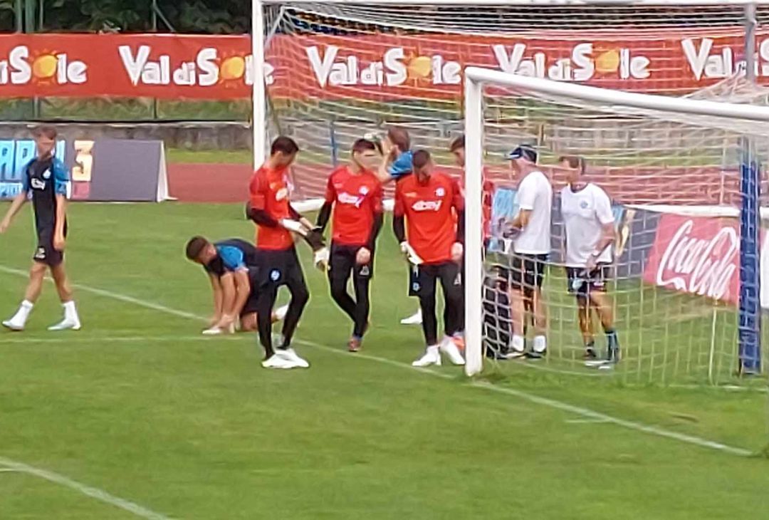 GALLERY Meret inizia l’allenamento con una fasciatura: i dettagli - immagine 5