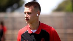 UFFICIALE – Milan, primo contratto da professionista per Camarda: il comunicato