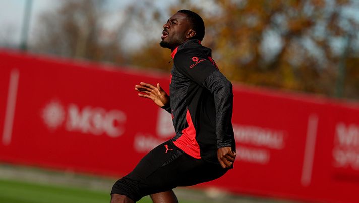 CAIRATE, ITALY - NOVEMBER 26: Youssouf Fofana of AC Milan in action during an AC Milan Training Session at Milanello on November 26, 2025 in Cairate, Italy. (Photo by Giuseppe Cottini/AC Milan via Getty Images) la-conta-per-la-supercoppa-fofana-si-calhanoglu-ni-acerbi-no