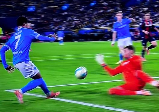 FINALE! Napoli-Bologna 2-0: la doppietta di Neres regala la Supercoppa agli azzurri - immagine 5