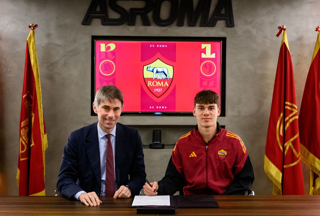 Roma, i primi scatti di Venturino con la maglia giallorossa – FOTO GALLERY - immagine 12