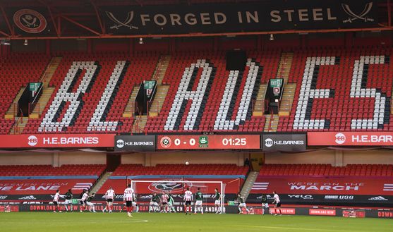 SHEFFIELD, INGHILTERRA - 23 GENNAIO: Il nome 'Blades' sui sedili della tribuna vuota di Bramall Lane durante la partita del quarto turno dell'Emirates FA Cup tra Sheffield United e Plymouth Argyle a Bramall Lane il 23 gennaio 2021 a Sheffield, Inghilterra. (Foto di Stu Forster/Getty Images) Acciaio e superstizione: i soprannomi di Sheffield e Sunderland- immagine 2