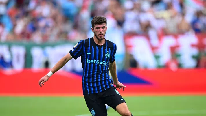 Fisico, piedi, personalità: Inter, ottimi segnali da Sucic. Inevitabile il paragone con… - immagine 1