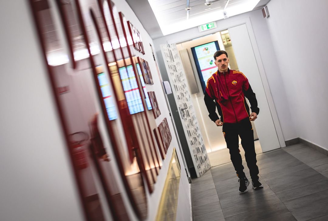 Zaragoza è della Roma: i primi scatti in giallorosso – FOTO GALLERY - immagine 8