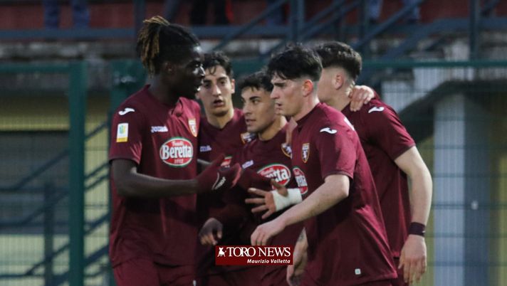 Thibo Baeten esulta per il gol dal dischetto nel derby della Mole insieme a N'Guessan e Angori Torino Primavera: contro il Lecce per il riscatto, ma attenzione ai salentini - immagine 1