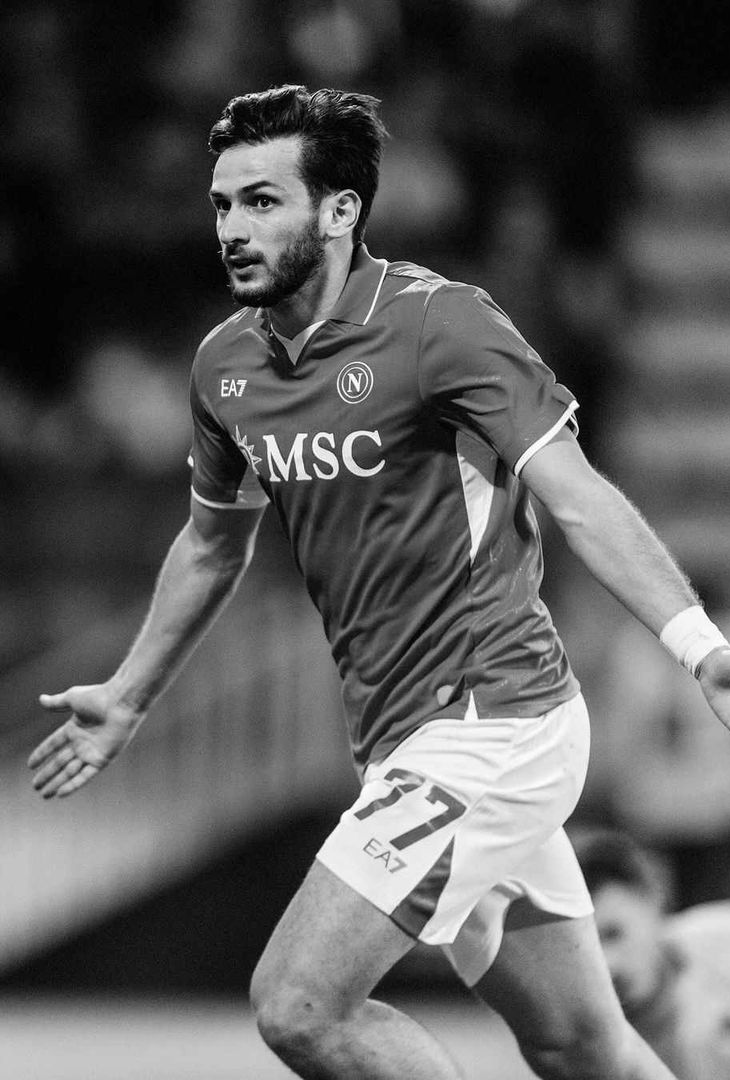 GALLERY Il Napoli torna grande contro il Cagliari: i suggestivi scatti degli azzurri - immagine 17