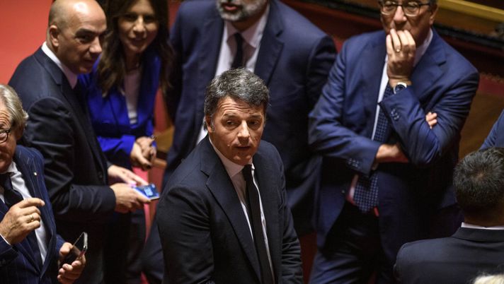 Lazio | Renzi show contro Lotito: “Simbolo del fallimento, è intoccabile” – FOTO - immagine 1