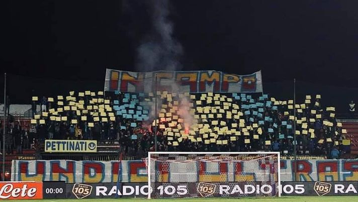 “Ci reprimono”: la curva della Carrarese diserta il derby di Lucca - immagine 1