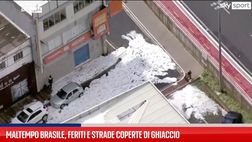 VIDEO/ La grandine distrugge tetto di un supermercato in Brasile