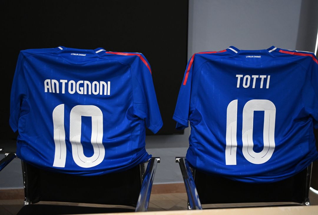 Totti ritrova Pellegrini e Spalletti a Coverciano – FOTO GALLERY - immagine 9