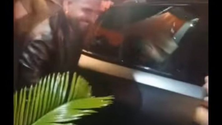Pescara, ora il sogno è realtà: l’arrivo di Lorenzo Insigne – IL VIDEO Pescara, ora il sogno è realtà: l’arrivo di Lorenzo Insigne – IL VIDEO - immagine 1