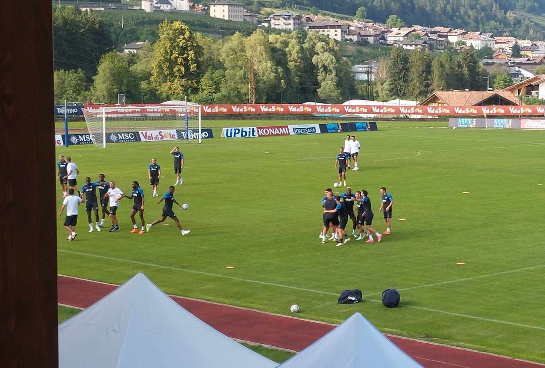 GALLERY Alcuni azzurri “deridono” i compagni per l’esercizio sbagliato - immagine 7