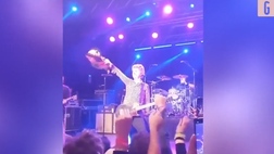 Inter o Milan? I Green Day e il ‘derby’ durante il concerto | VIDEO