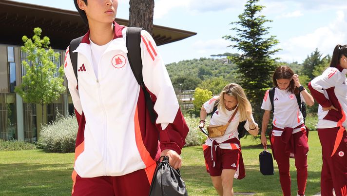 BAGNO A RIPOLI, ITALY - MAY 10: Shinji Kim of AS Roma Women looks on during the Women Serie A Play-off Group A match between Fiorentina and AS Roma on May 10, 2025 in Bagno a Ripoli, Italy. (Photo by Gabriele Maltinti - AS Roma/AS Roma via Getty Images) Roma Femminile, ufficiale il trasferimento in prestito di Kim al Rangers - immagine 1