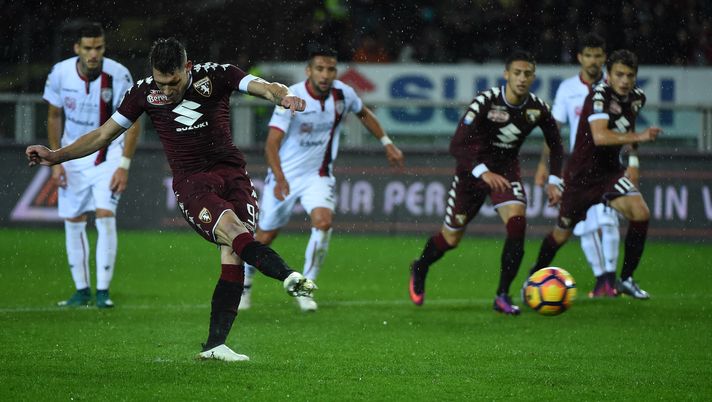 Singing Toro in the rain - immagine 1