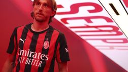 Milan, la presentazione dei nuovi arrivi a San Siro: boato all’ingresso di Modric