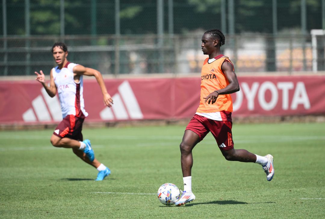 Roma, lavoro sul campo e in palestra a Trigoria – FOTO GALLERY - immagine 32