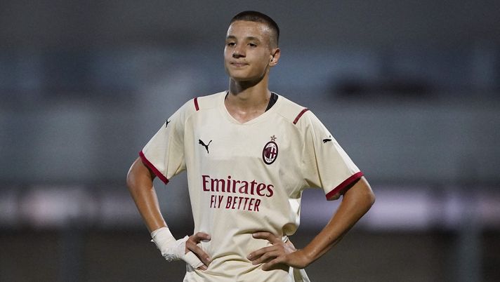 TOLENTINO, ITALY - JUNE 24: Francesco Camarda of AC Milan U15 look on during the Serie A-B U15 Final match between AC Milan and ACF Fiorentina at Stadio della Vittoria on June 24, 2022 in Tolentino, Italy. (Photo by Danilo Di Giovanni/AC Milan via Getty Images) Amorim blocca Camarda: “Resterà qui con noi” - immagine 1
