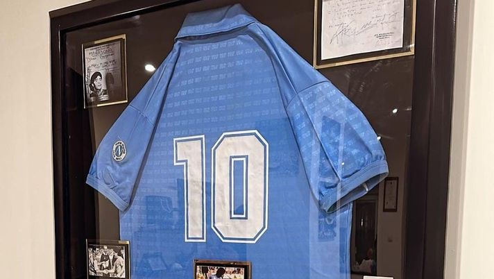 FOTO Mazzocchi, il cimelio condiviso su Instagram è inestimabile. Le immagini - immagine 1