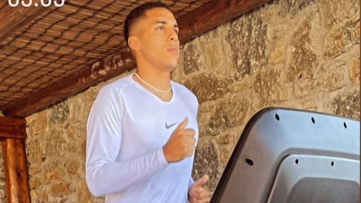 FOTO – “Sabiri è tornato”: il marocchino si prepara in vista del ritiro viola FOTO – “Sabiri è tornato”: il marocchino si prepara in vista del ritiro viola - immagine 1