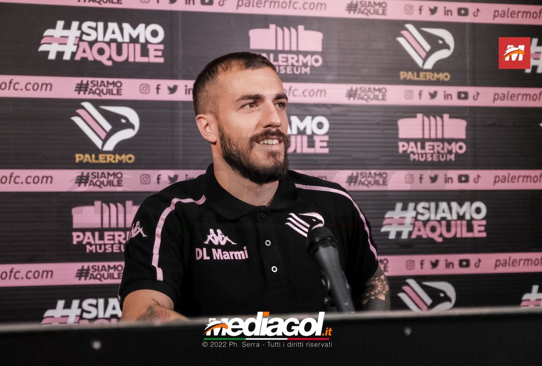 FOTO RITIRO PALERMO, la conferenza stampa di Nicola Valente (Gallery) - immagine 5