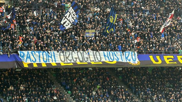 Inter-Atalanta, Bastoni in panchina: dai tifosi coro e striscione per lui- immagine 2