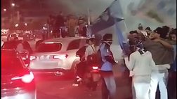 VIDEO A Fuorigrotta continua la festa sulle note di “Napule è”