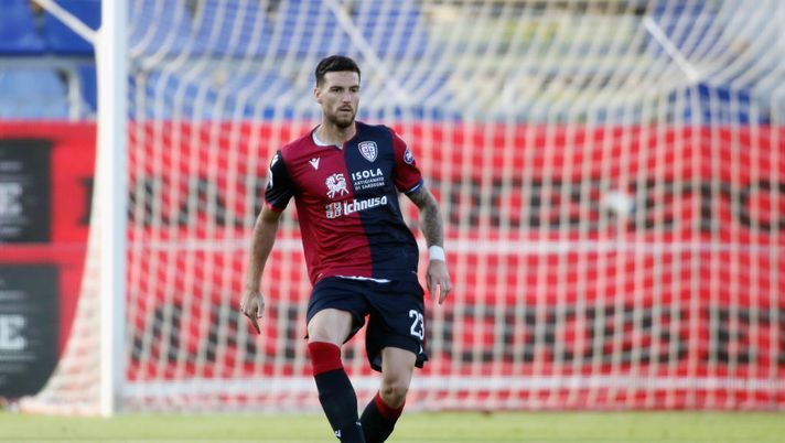 CAGLIARI, ITALY - JUNE 27: Luca Ceppitelli of Cagliari in ation during the Serie A match between Cagliari Calcio and Torino FC at Sardegna Arena on June 27, 2020 in Cagliari, Italy. (Photo by Enrico Locci/Getty Images) Cagliari-Torino, Ceppitelli: “È uno scontro diretto, non possiamo sbagliare” - immagine 1