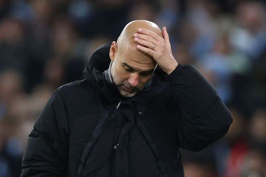 La delusione di Pep Guardiola (Photo di Carl Recine/Getty Images) La delusione di Pep Guardiola