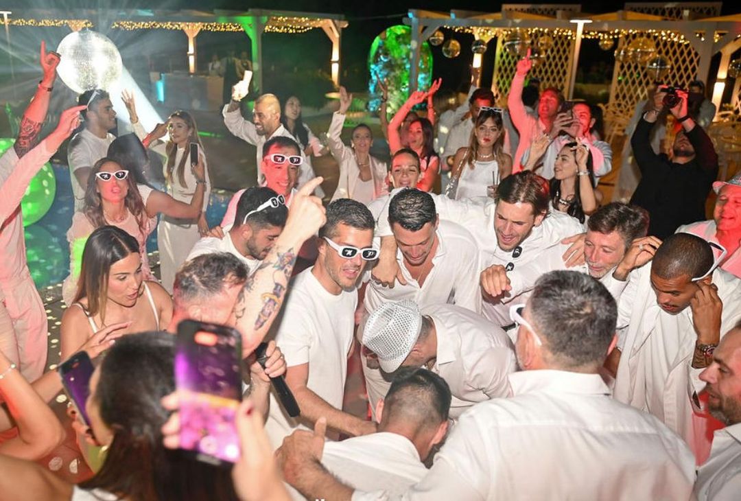 Compleanno di lady Spinazzola, i calciatori del Napoli scatenati!  LA FOTOGALLERY - immagine 5