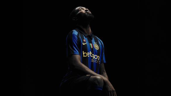 UFFICIALE – Inter, ecco la maglia 2026/27: foto e dettagli del nuovo kit. In vendita da…- immagine 2