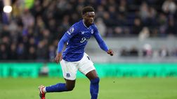 Lazio, tentativo per Iroegbunam: l’Everton dice no / Calciomercato