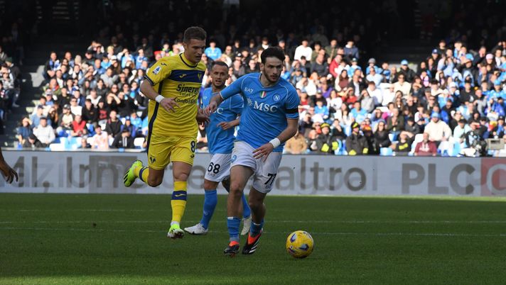 Vedi Verona e segni ancora: l’incredibile statistica di Kvara con gli scaligeri - immagine 1