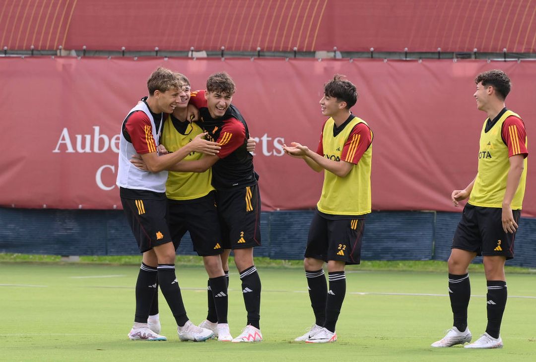 Ripresa a Trigoria, Belotti e Spinazzola guidano i ‘bambini’ – FOTO GALLERY - immagine 28