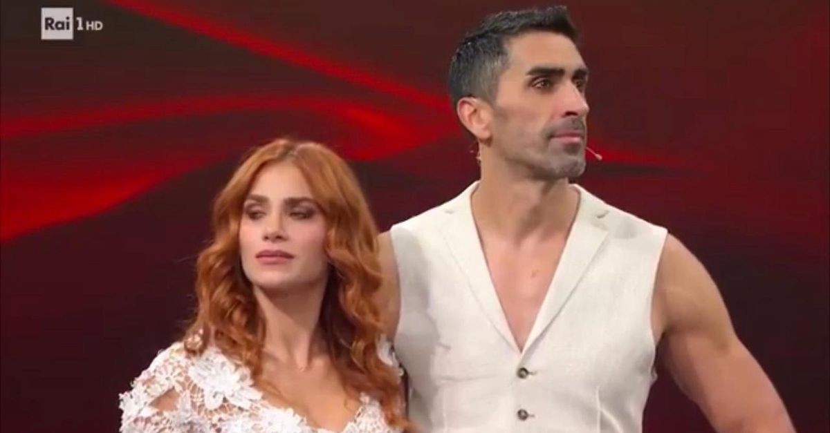 Ballando con le Stelle, Magnini discute con i giudici: “Rotto le scatole a me e a mia moglie”