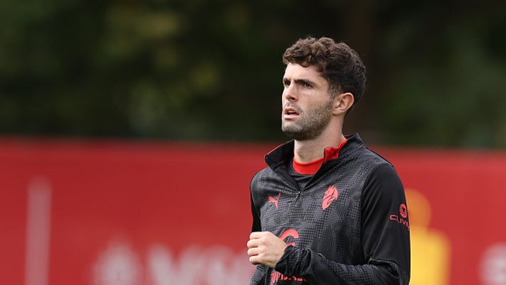 CAIRATE, ITALY - SEPTEMBER 25: Christian Pulisic of AC Milan in action during AC Milan training session at Milanello on September 25, 2025 in Cairate, Italy. (Photo by Claudio Villa/AC Milan via Getty Images)  pulisic-e-la-sosta-anche-se-torna-prima-meglio-evitare-lamichevole-usa