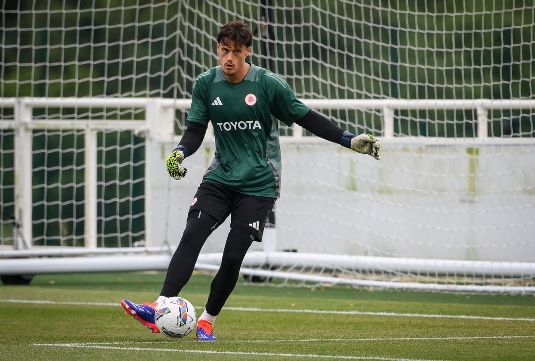 Ritiro Roma, primo allenamento in Inghilterra: c’è Paredes – FOTO GALLERY - immagine 19