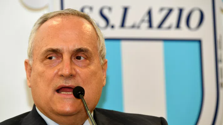 Lazio, sospeso il falconiere dell’aquila Olimpia dopo il saluto romano - immagine 1