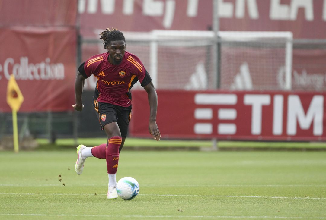 Roma, le immagini dell’amichevole contro l’UniPomezia – FOTO GALLERY - immagine 16