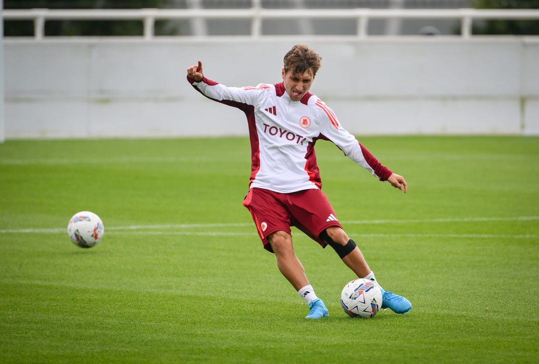 Roma, primo allenamento in Inghilterra per Dovbyk – FOTO GALLERY - immagine 27