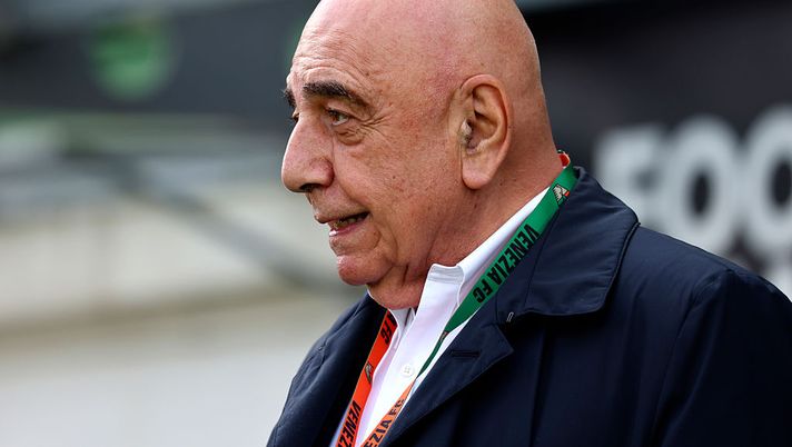 VENICE, ITALY - APRIL 12: CEO of Monza Adriano Galliani prior the Serie A match between Venezia and Monza at Stadio Pier Luigi Penzo on April 12, 2025 in Venice, Italy. (Photo by Maurizio Lagana/Getty Images)  adriano-galliani-tare-e-allegri-la-coppia-giusta-non-hanno-bisogno-di-consigli-news-dichiarazioni-milan