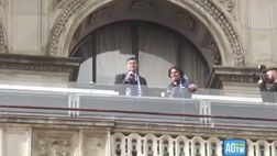 VIDEO / Festa scudetto Inter, Zanetti ai tifosi in piazza Duomo: “Vinto grazie a voi”