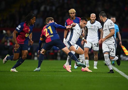 Getty images De Jong: “Gara divertente per i neutrali. Dovremo vincere a Milano. Inter top, ma noi…”- immagine 2