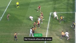 Genoa-Torino, possibile rigore di Ekuban. OpenVar: “Intervento mai punibile”
