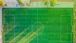 L’ascesa del calcio femminile: come il gioco sta rompendo le barriere nel 2025