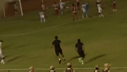 Brasile, il portiere segna un gran gol in rovesciata allo scadere e regala la qualificazione alla sua squadra